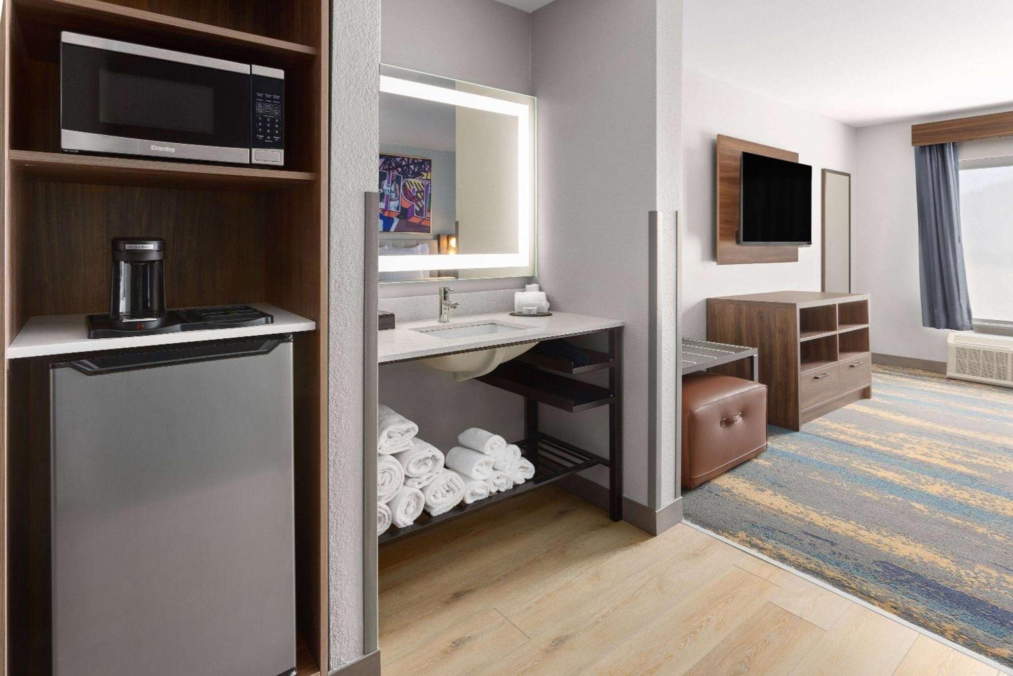 La Quinta Inn & Suites By Wyndham Memphis I-240 Exteriér fotografie